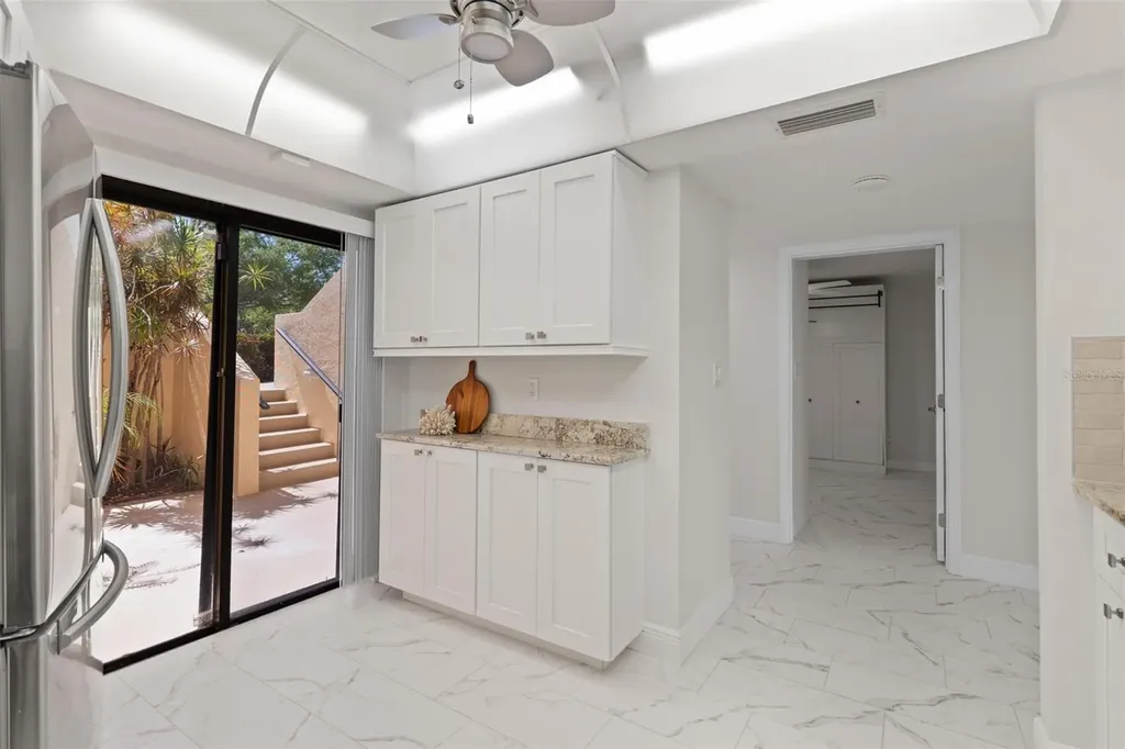 7540 Sunshine Skyway Lane S St Petersburg FL 33711