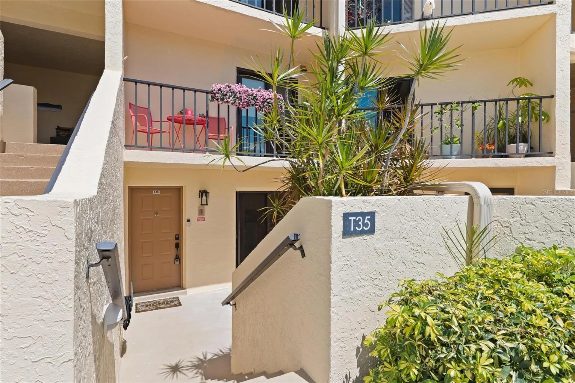 7540 Sunshine Skyway Lane S St Petersburg FL 33711