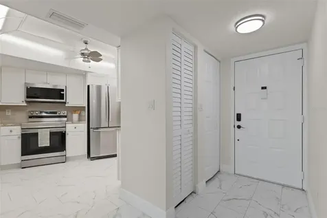 7540 Sunshine Skyway Lane S St Petersburg FL 33711