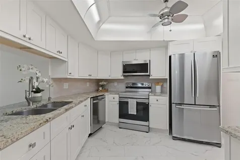 7540 Sunshine Skyway Lane S St Petersburg FL 33711