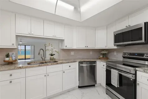 7540 Sunshine Skyway Lane S St Petersburg FL 33711
