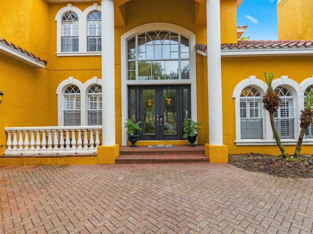 6121 Avocetridge Drive Lithia FL 33547