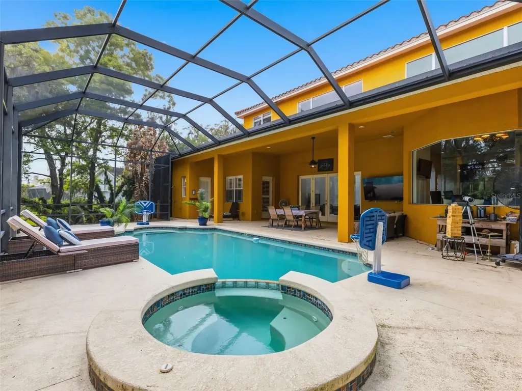 6121 Avocetridge Drive Lithia FL 33547