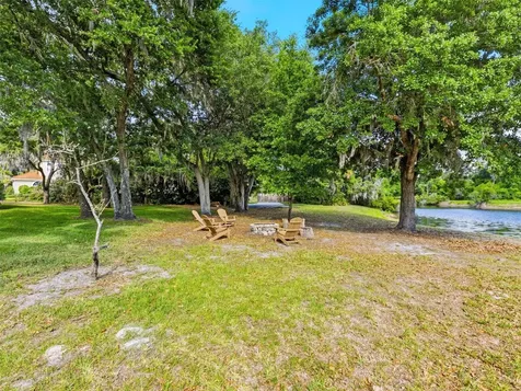 6121 Avocetridge Drive Lithia FL 33547