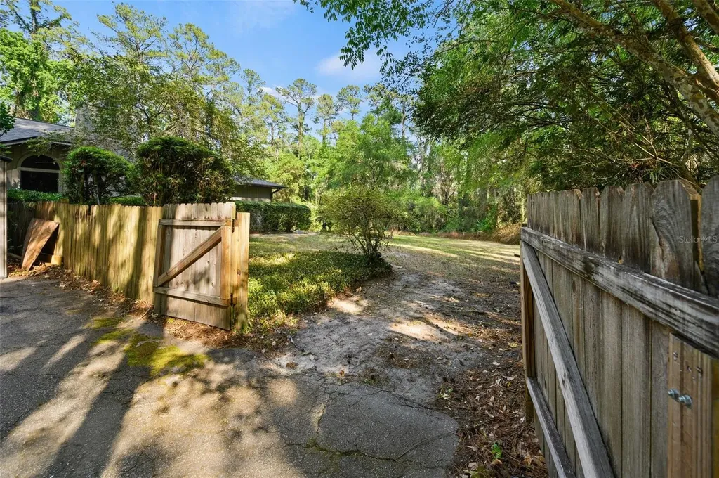 9923 SW 2nd Place Gainesville FL 32607