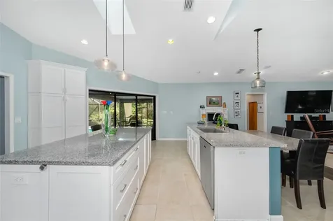 9923 SW 2nd Place Gainesville FL 32607