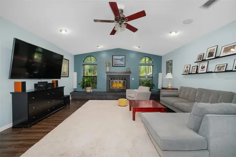 9923 SW 2nd Place Gainesville FL 32607
