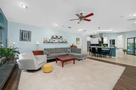 9923 SW 2nd Place Gainesville FL 32607