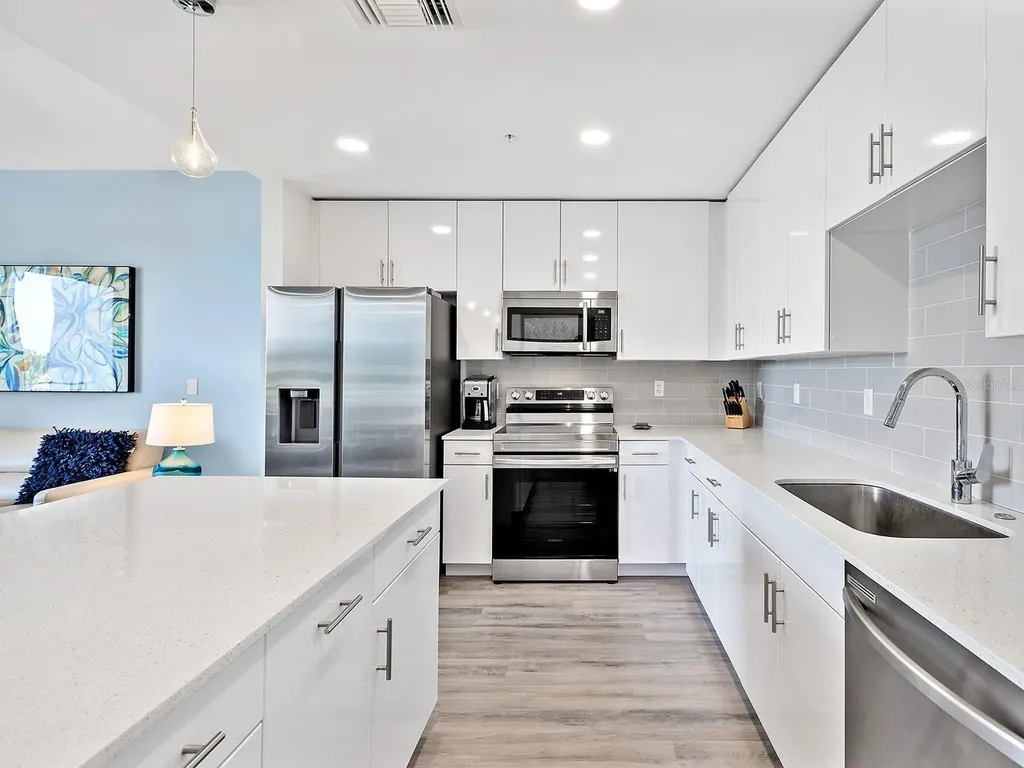 1709 N Tamiami Trail Sarasota FL 34234