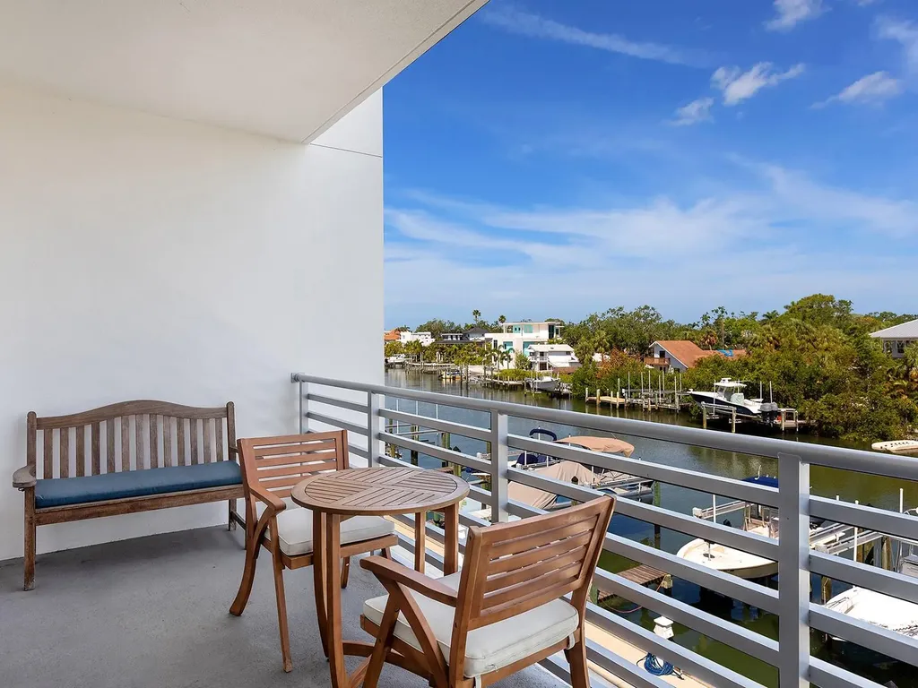 1709 N Tamiami Trail Sarasota FL 34234