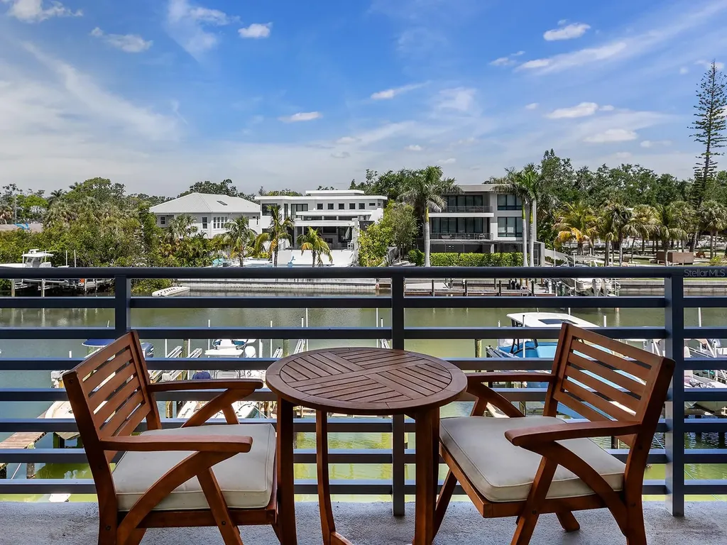 1709 N Tamiami Trail Sarasota FL 34234