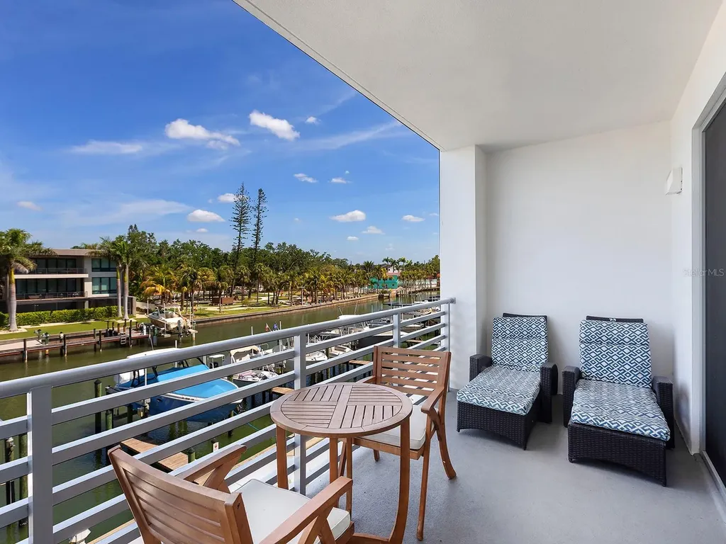 1709 N Tamiami Trail Sarasota FL 34234