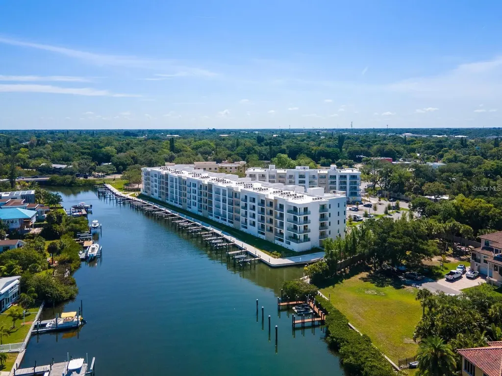 1709 N Tamiami Trail Sarasota FL 34234