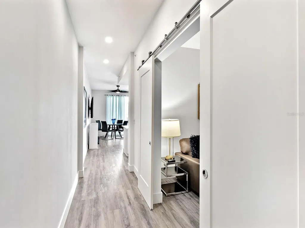 1709 N Tamiami Trail Sarasota FL 34234