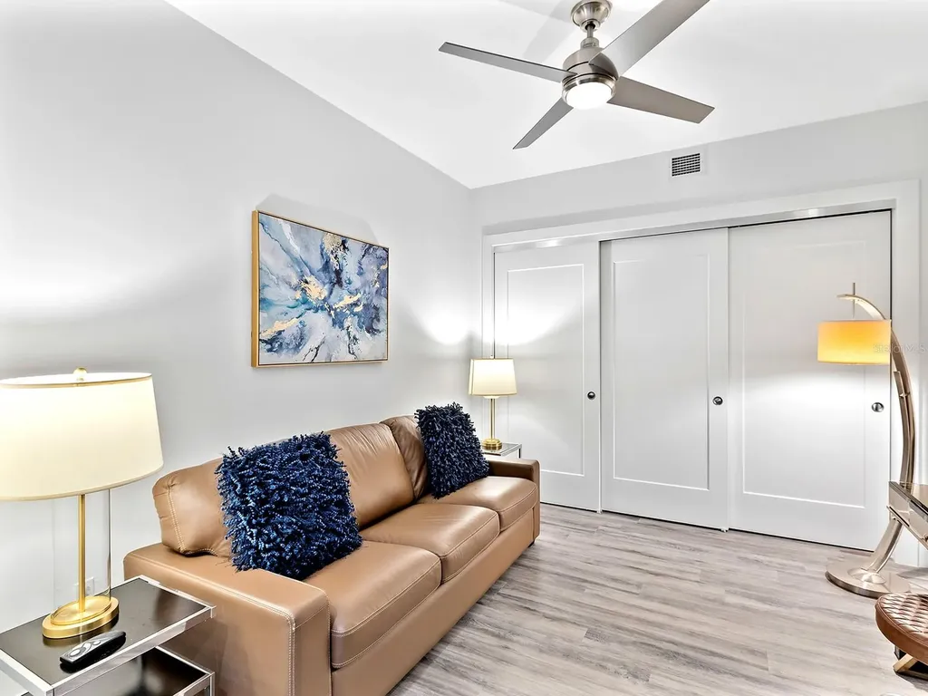 1709 N Tamiami Trail Sarasota FL 34234