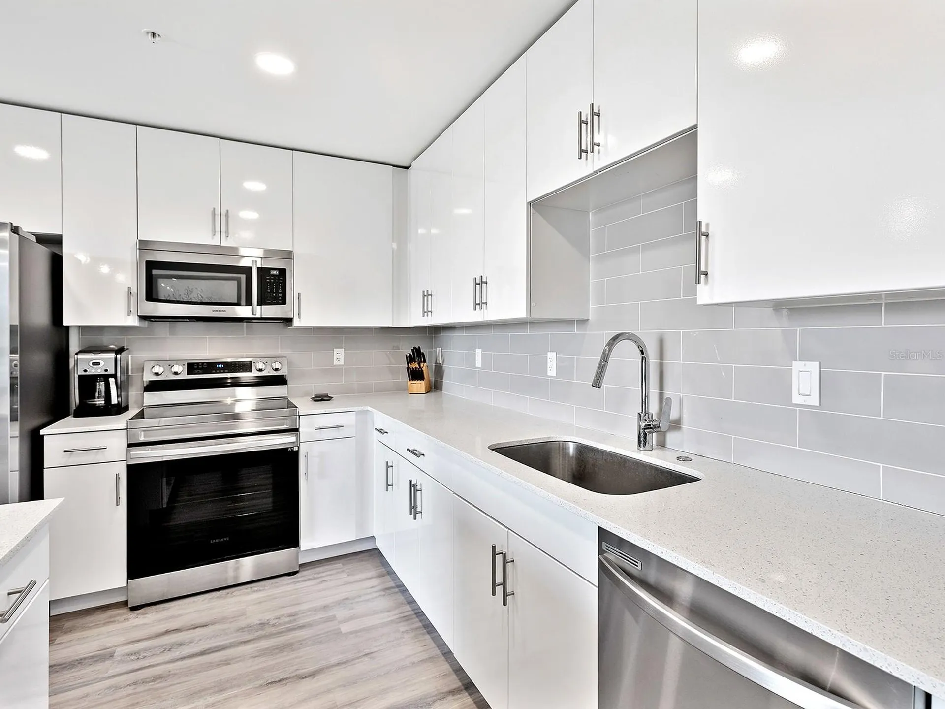 1709 N Tamiami Trail Sarasota FL 34234