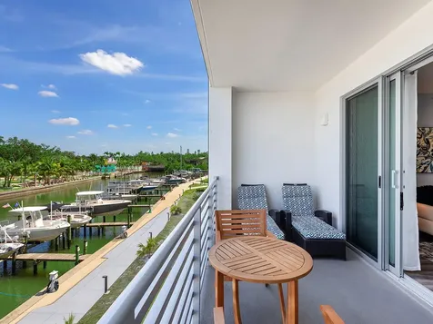 1709 N Tamiami Trail Sarasota FL 34234