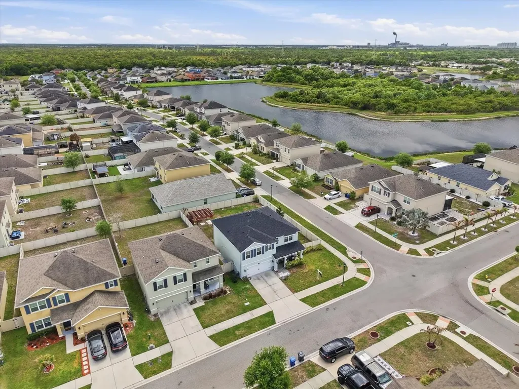 8201 Bilston Village Lane Gibsonton FL 33534
