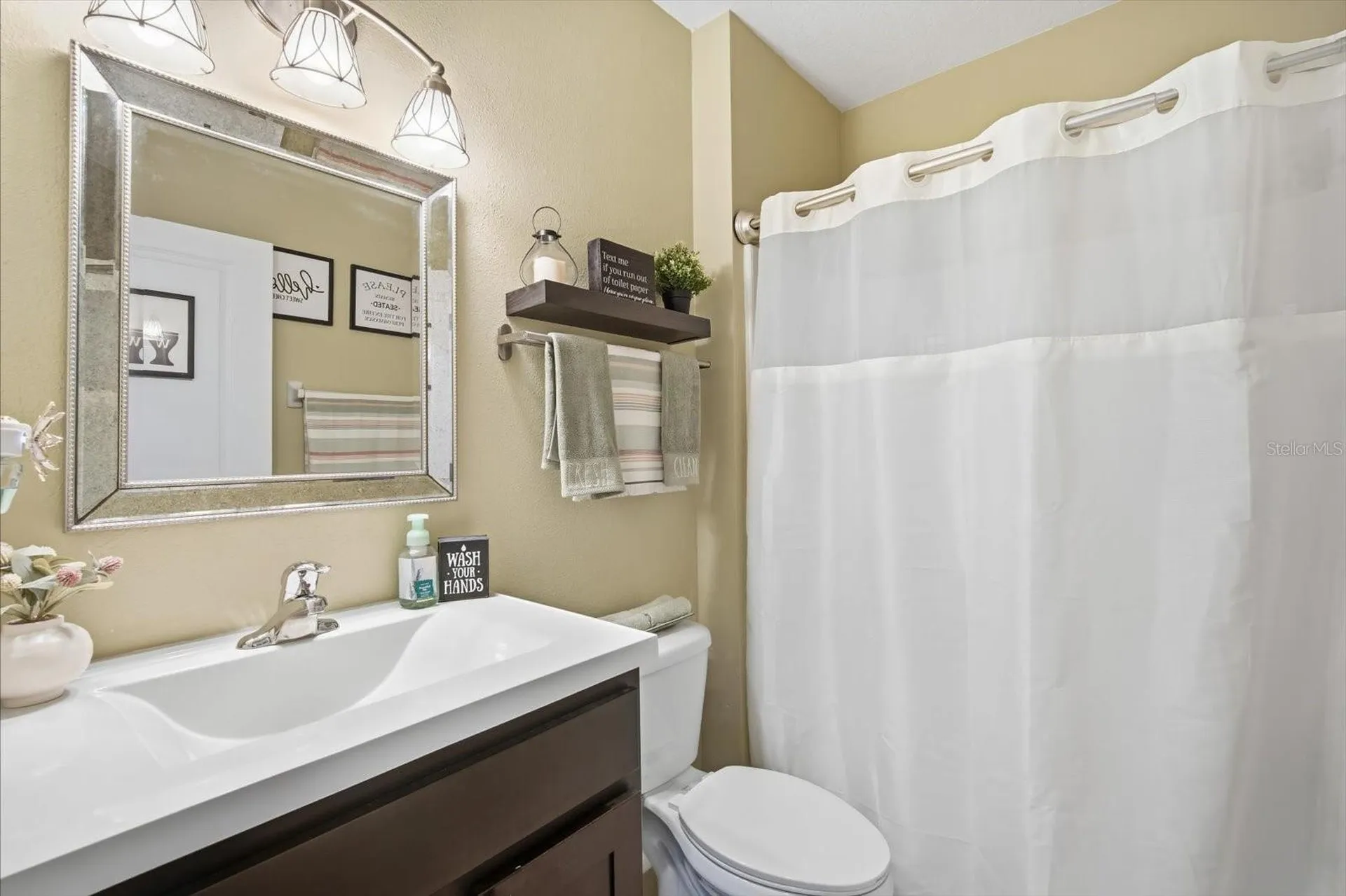 8201 Bilston Village Lane Gibsonton FL 33534