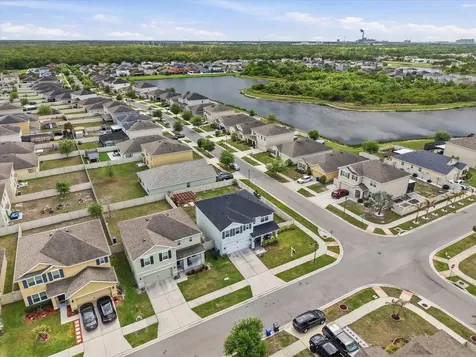 8201 Bilston Village Lane Gibsonton FL 33534