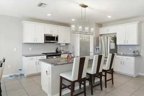 8201 Bilston Village Lane Gibsonton FL 33534