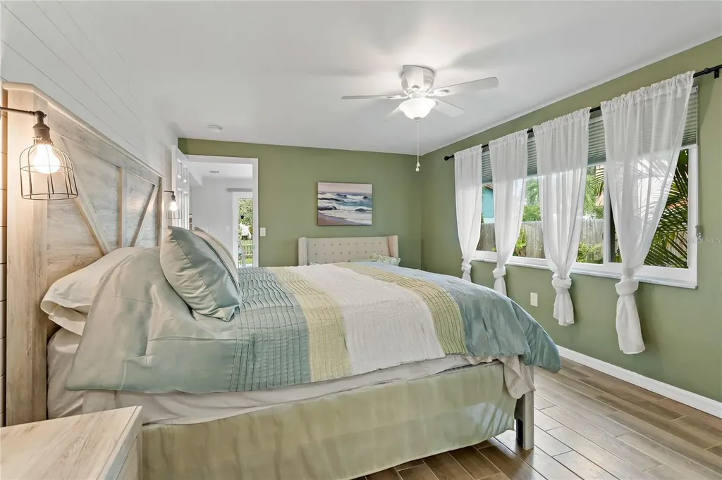 1675 Blakemore Lane Sarasota FL 34231