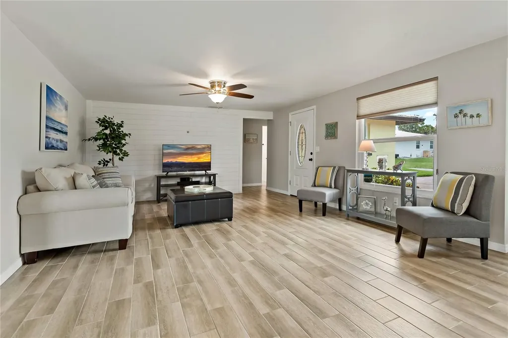 1675 Blakemore Lane Sarasota FL 34231