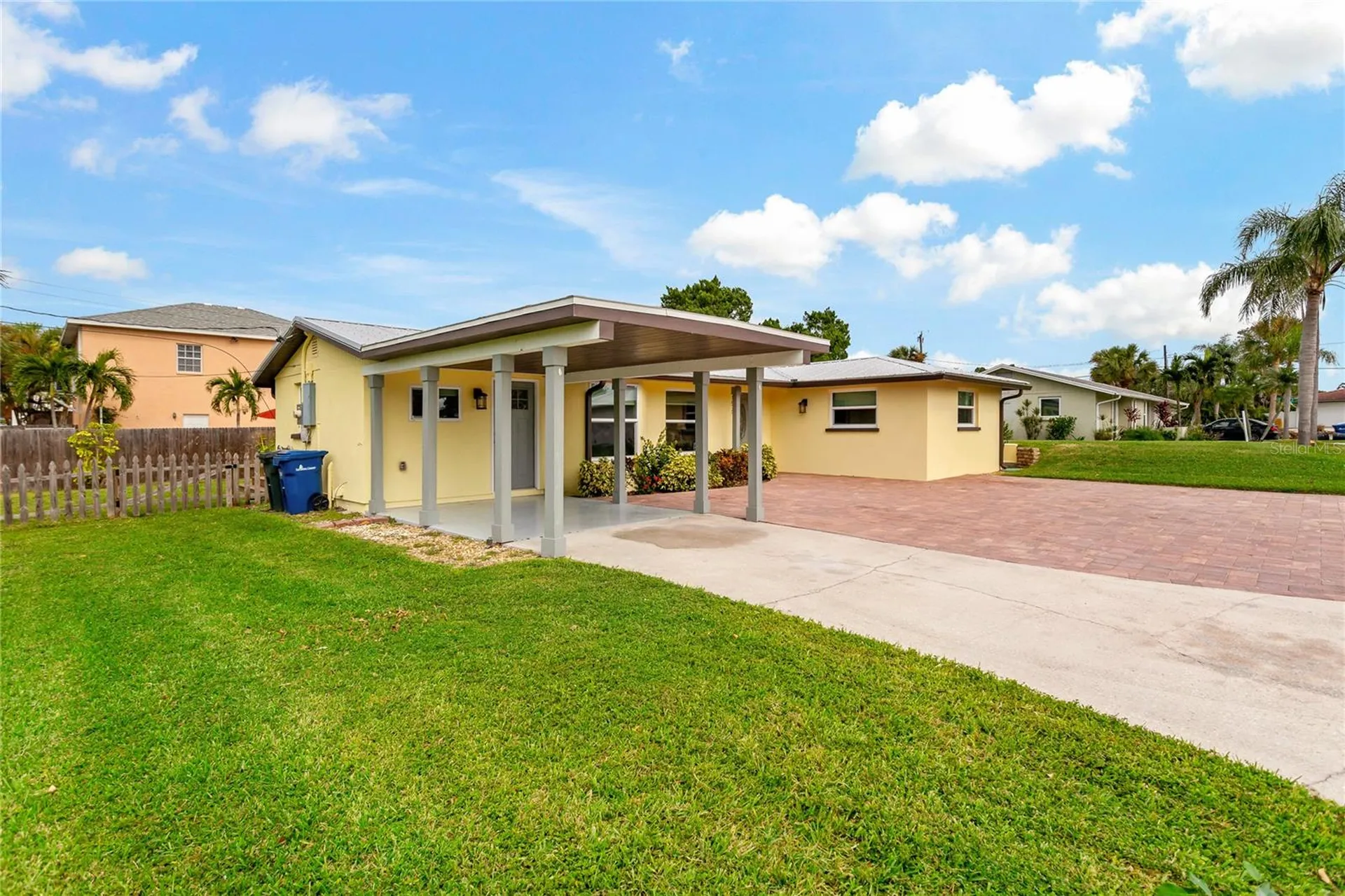 1675 Blakemore Lane Sarasota FL 34231