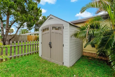 1675 Blakemore Lane Sarasota FL 34231