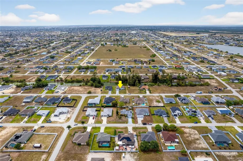 2210 NW 2nd Avenue Cape Coral FL 33993