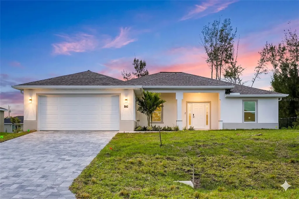 2210 NW 2nd Avenue Cape Coral FL 33993