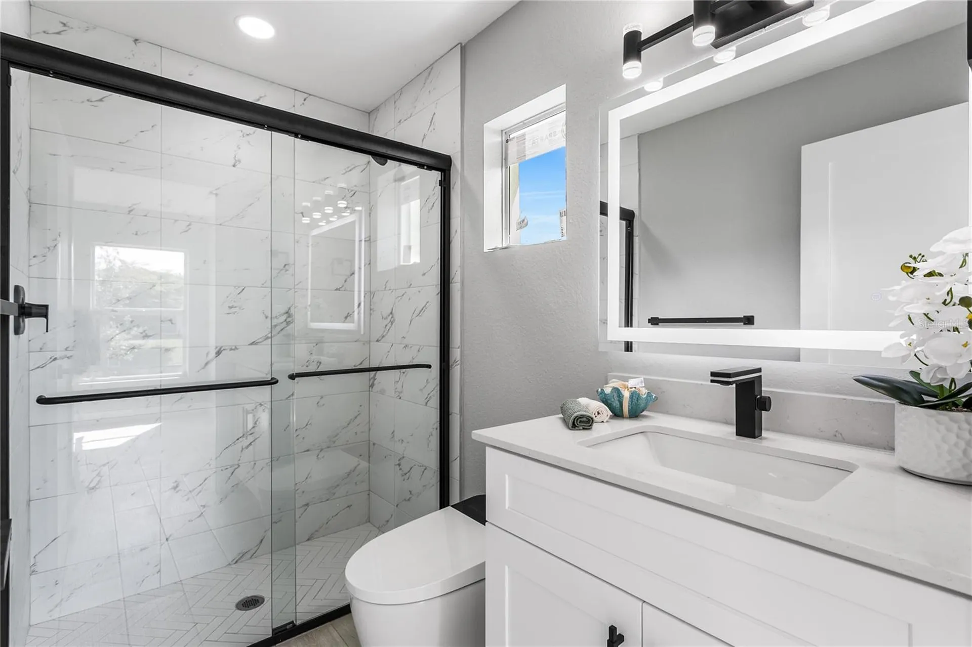 2210 NW 2nd Avenue Cape Coral FL 33993