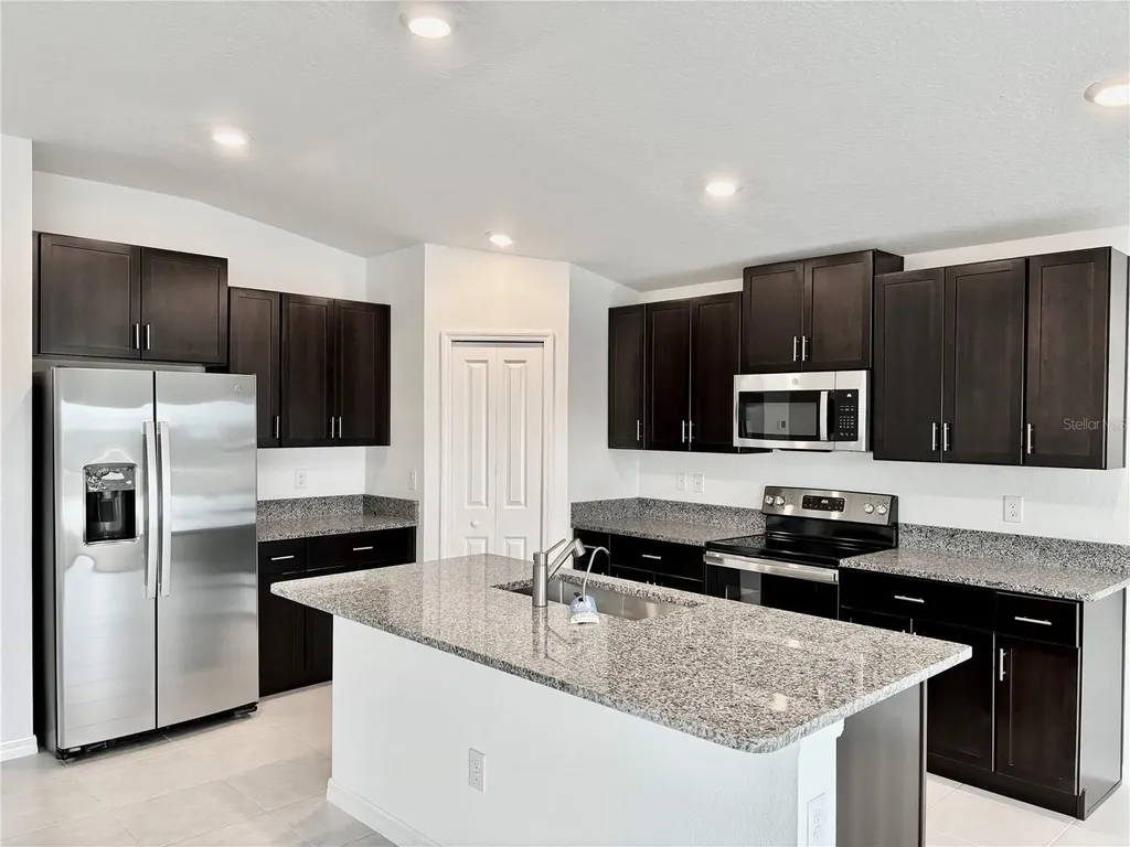 11237 Linden Depot Road San Antonio FL 33576