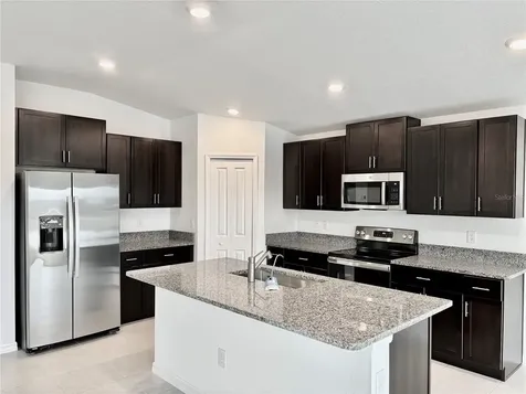 11237 Linden Depot Road San Antonio FL 33576
