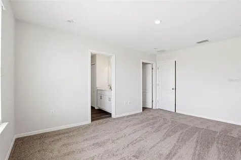 10715 Ironwood Tree Way San Antonio FL 33576