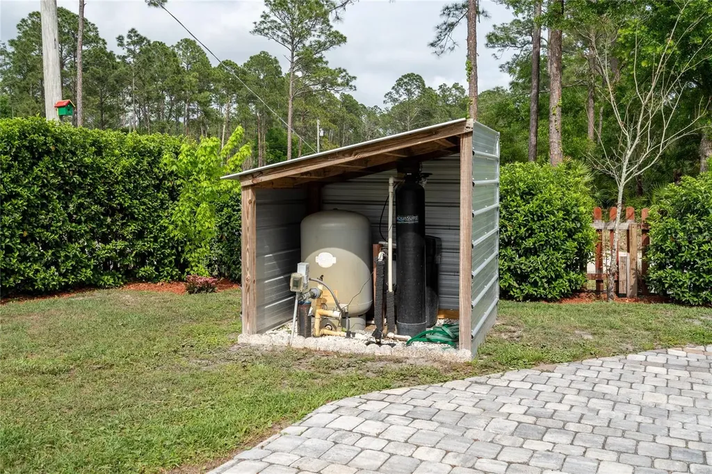 2096 10th Avenue Deland FL 32724