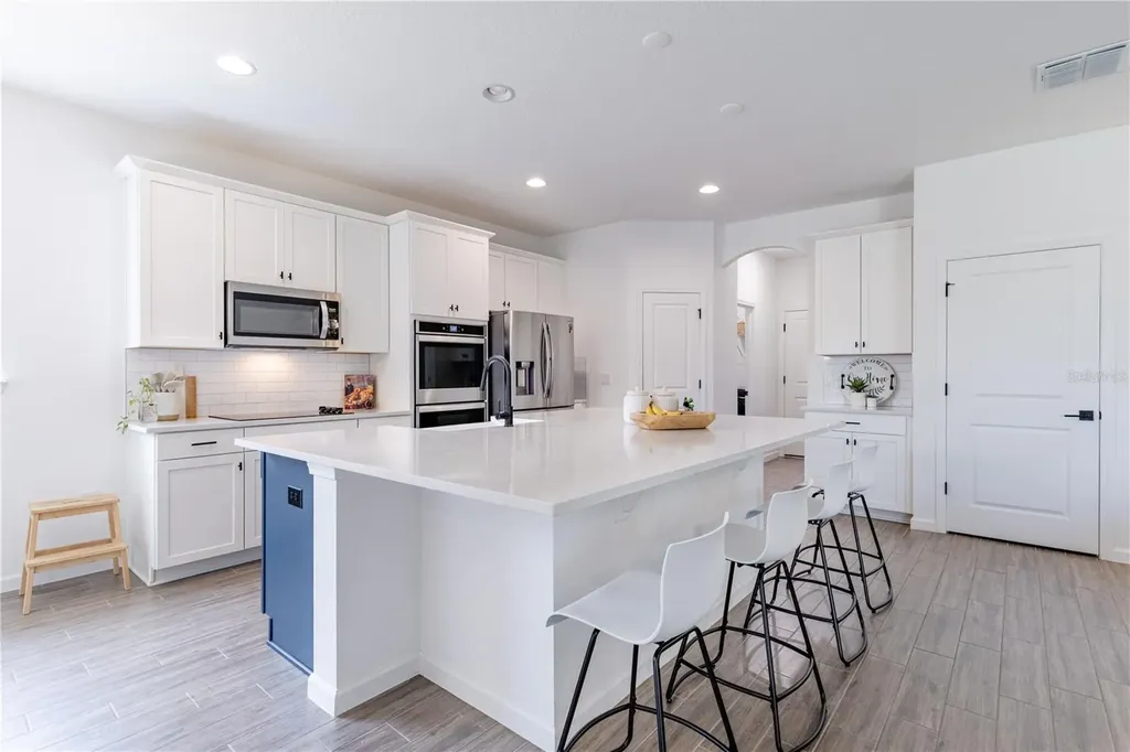 533 Avila Place Howey In The Hills FL 34737