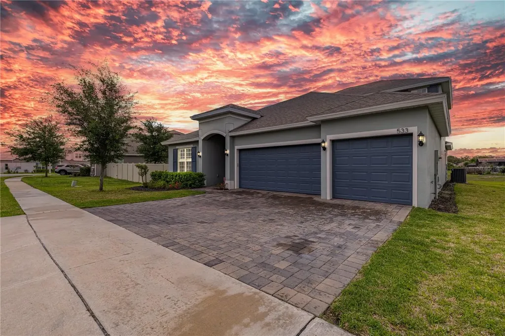 533 Avila Place Howey In The Hills FL 34737