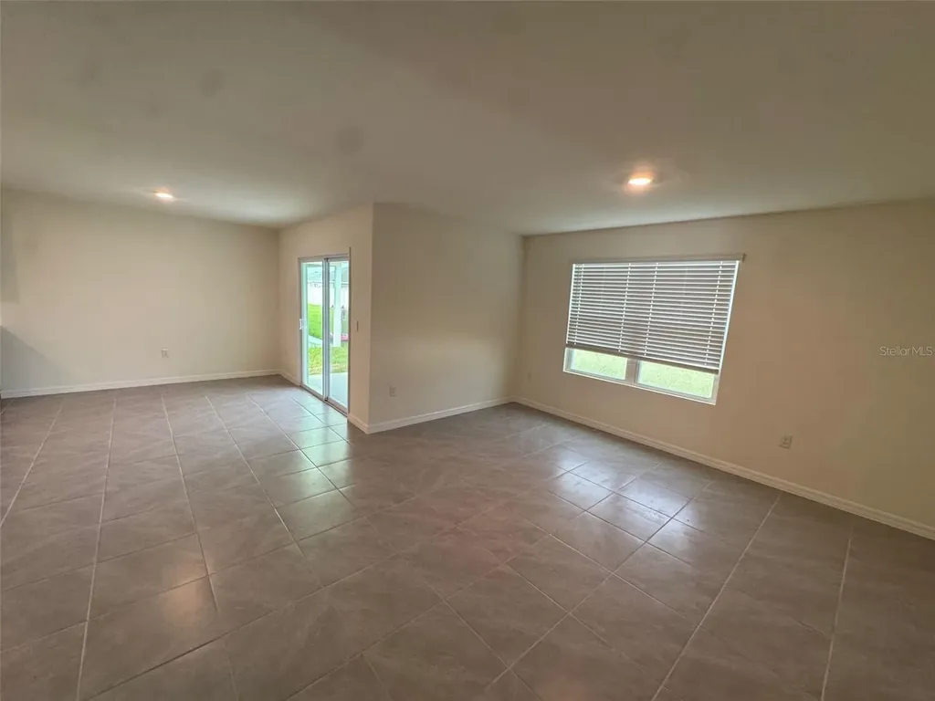 1918 NW 246th Terrace Newberry FL 32669