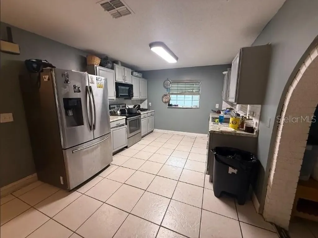 2533 El Portal Avenue Sanford FL 32773