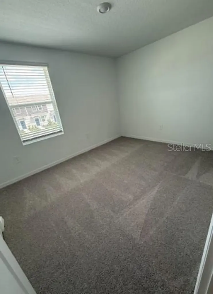 2927 Skyline Loop Kissimmee FL 34758