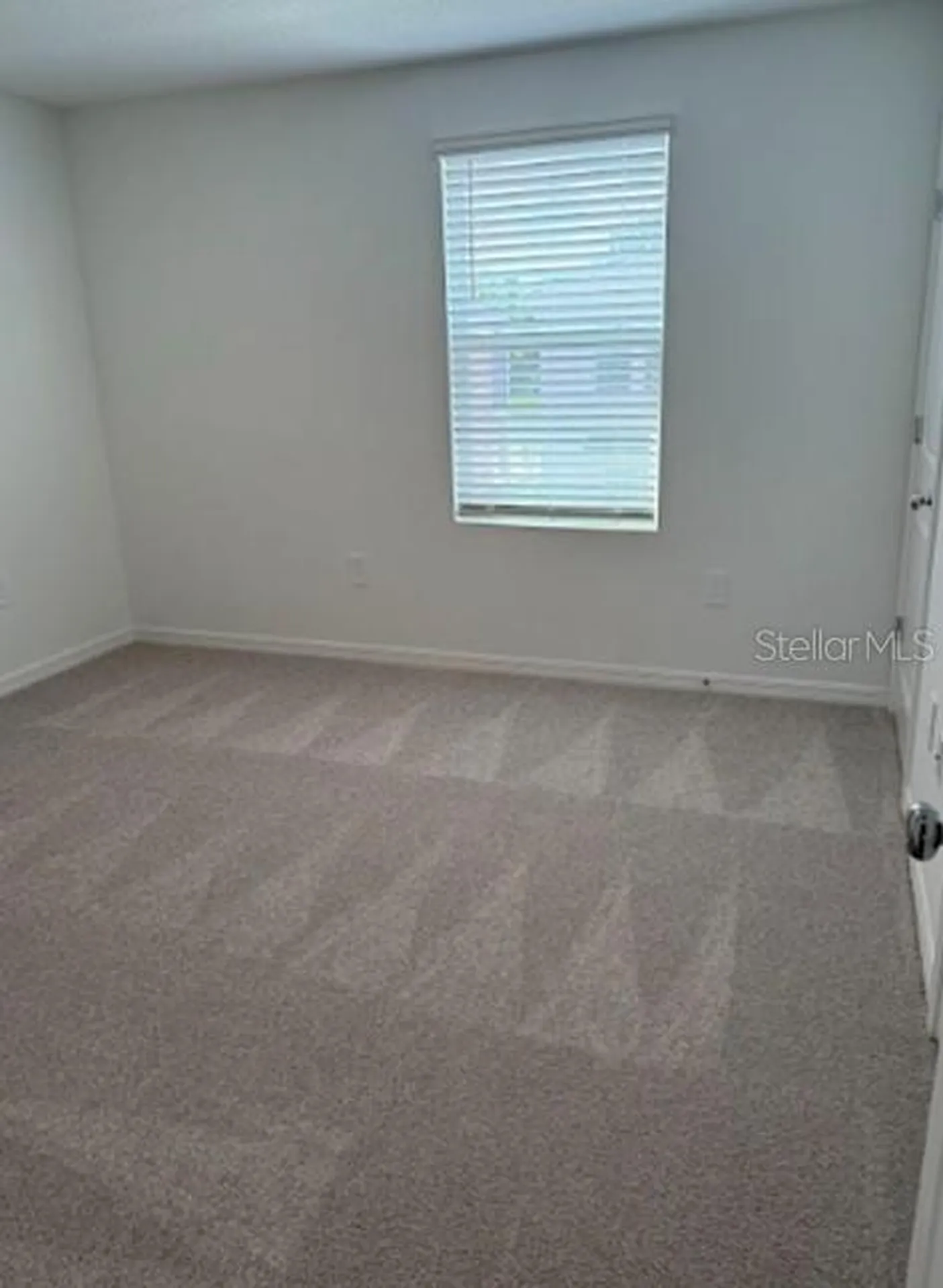 2927 Skyline Loop Kissimmee FL 34758