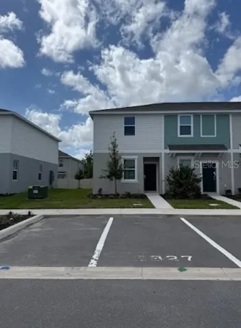 2927 Skyline Loop Kissimmee FL 34758