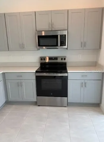 2927 Skyline Loop Kissimmee FL 34758