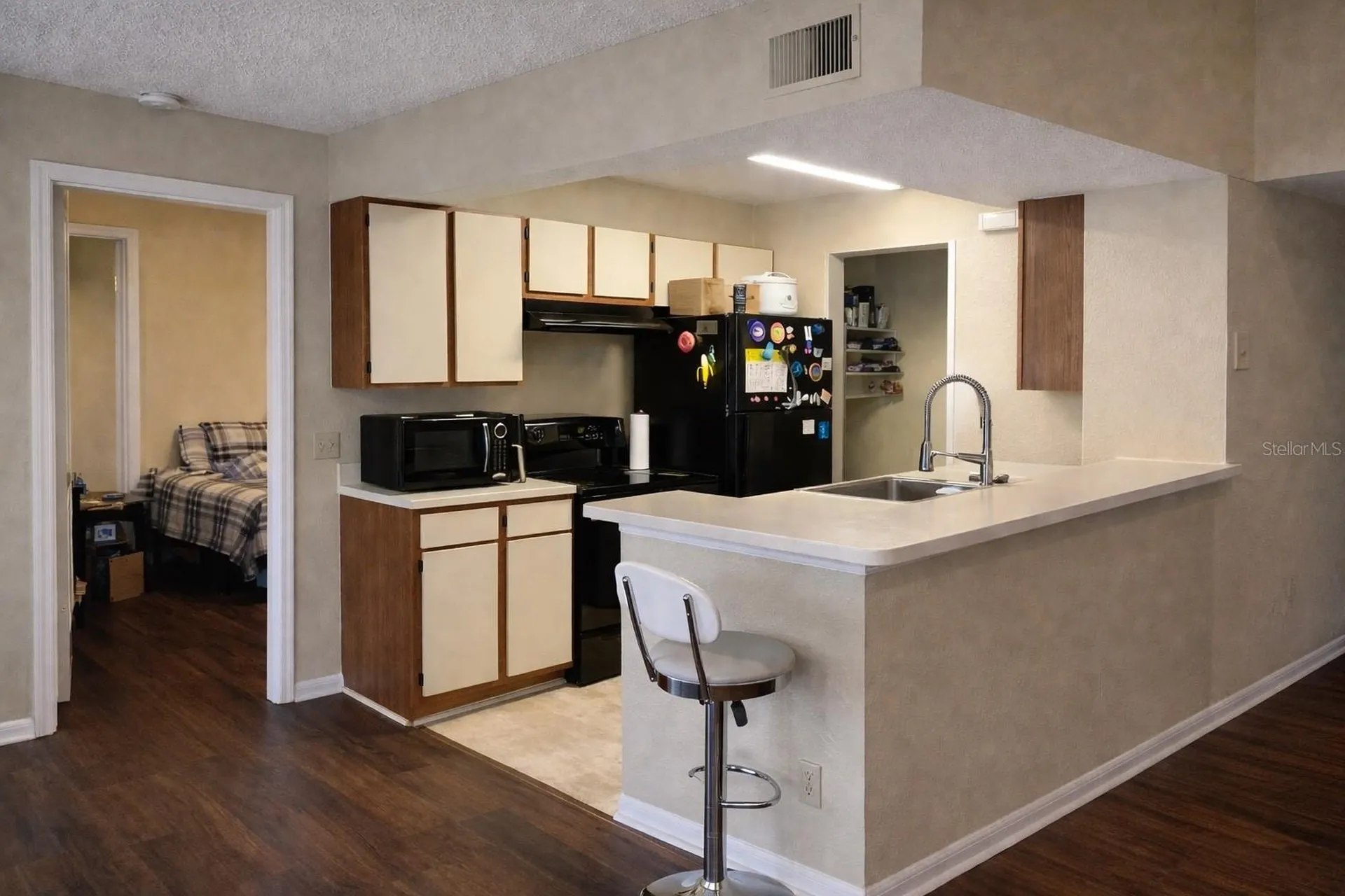 1049 S Hiawassee Road Orlando FL 32835