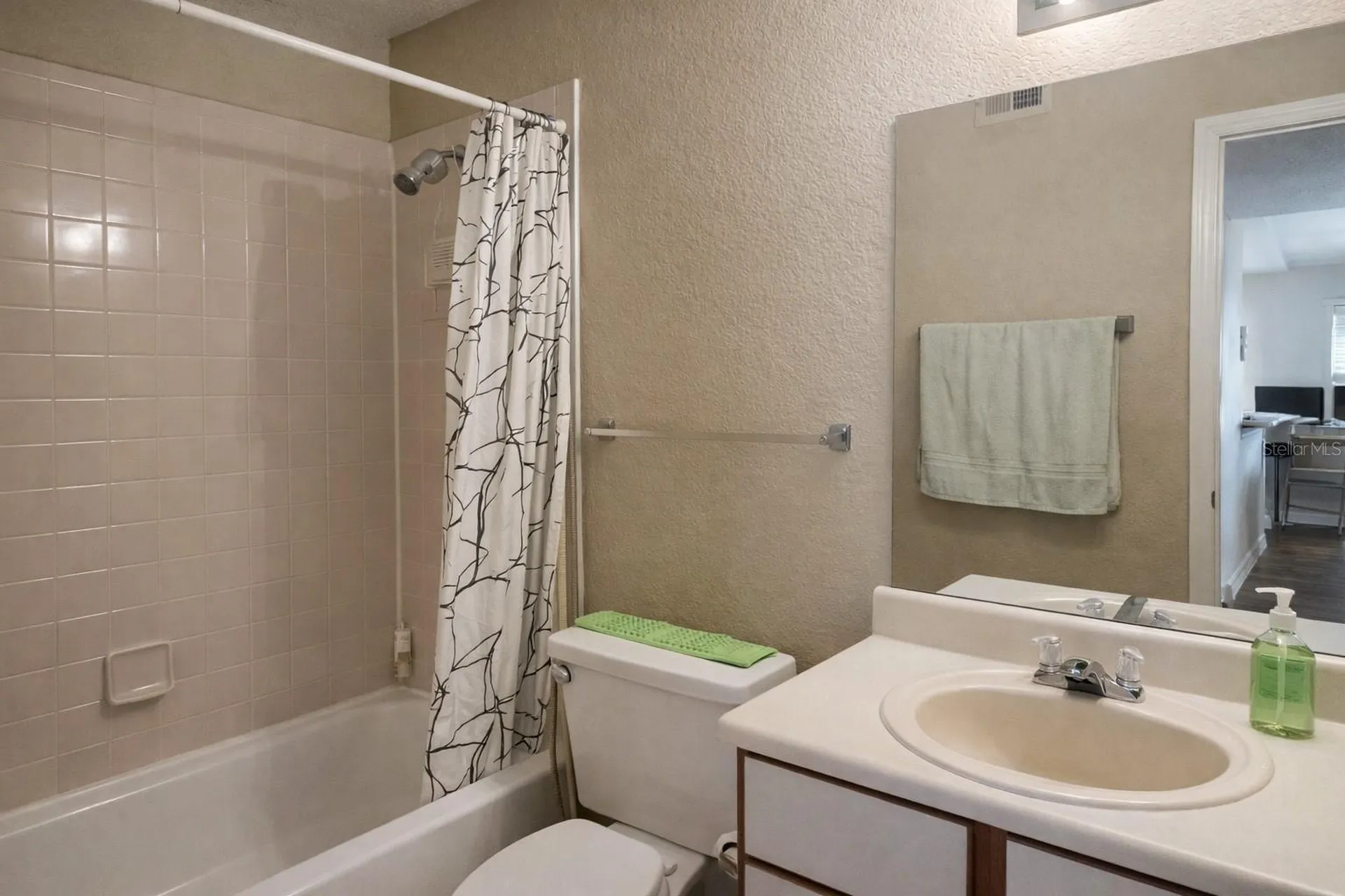 1049 S Hiawassee Road Orlando FL 32835