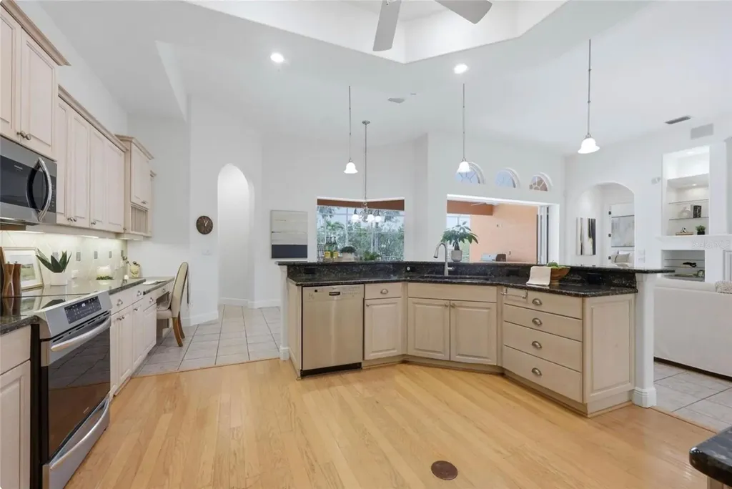 1740 Amberwynd Circle W Palmetto FL 34221