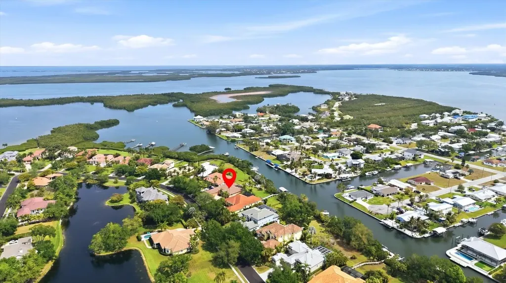 1740 Amberwynd Circle W Palmetto FL 34221