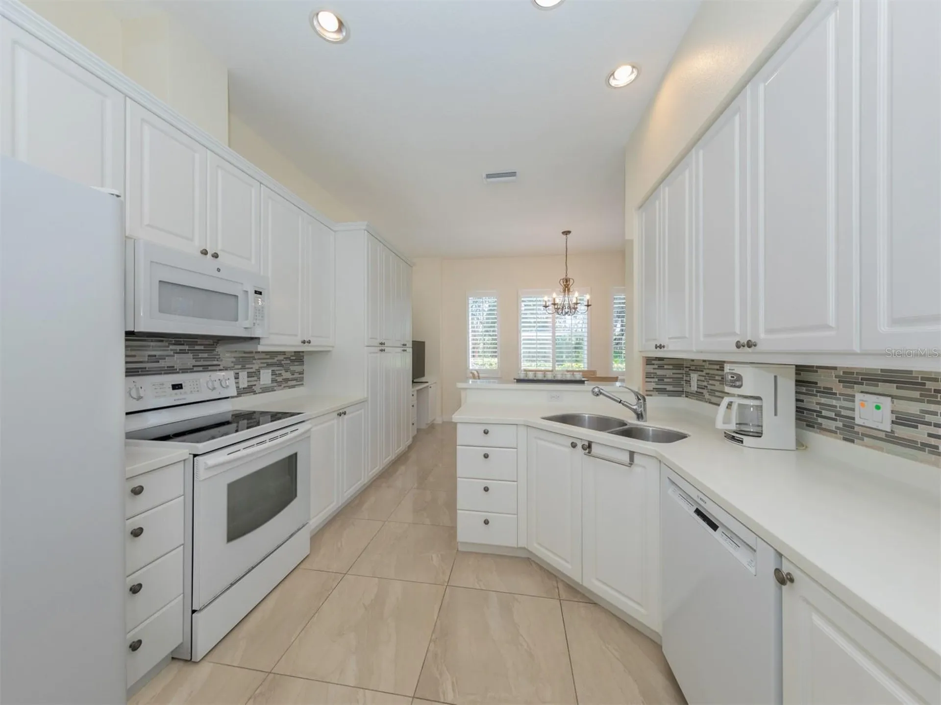 5531 46th Court W Bradenton FL 34210