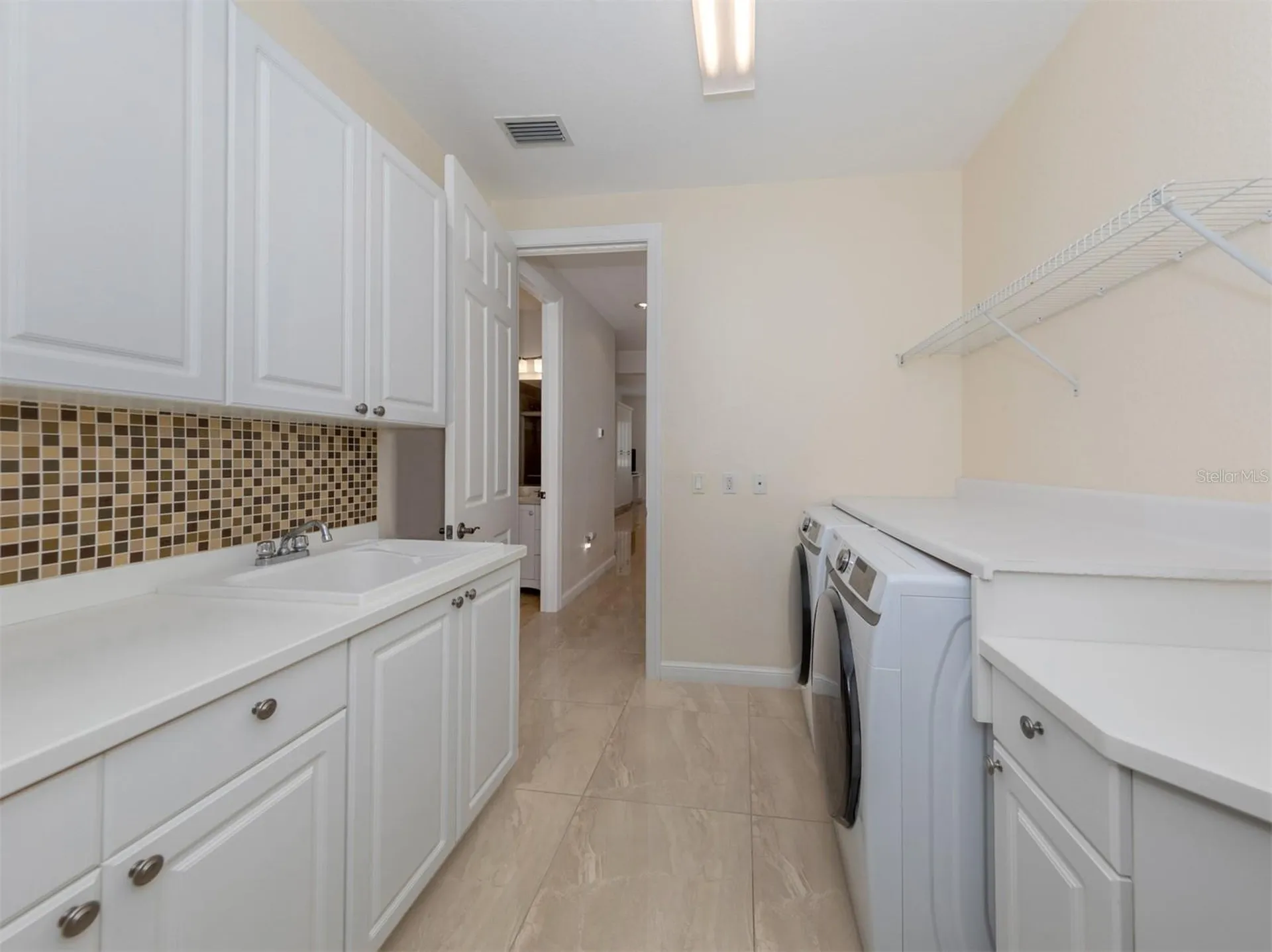 5531 46th Court W Bradenton FL 34210
